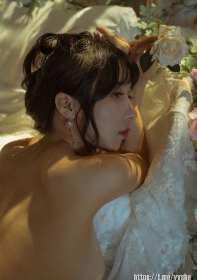 解开女同学胸罩吃奶视频_720在线播放观看